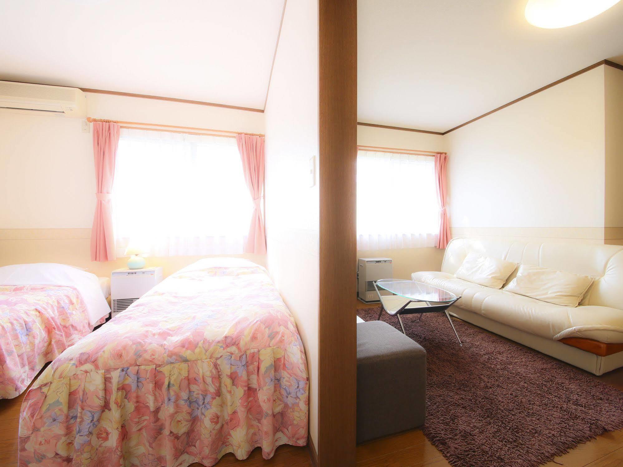 Anise Garden Hotel Hakuba Exterior photo
